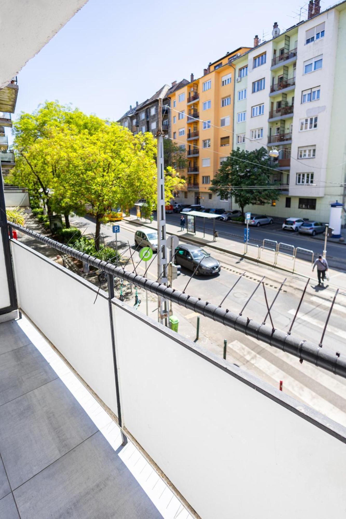Exclusive Next To The Gellert Hill